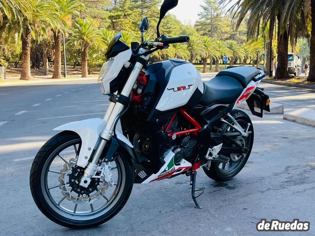 Benelli TNT Usada en Mendoza, deRuedas