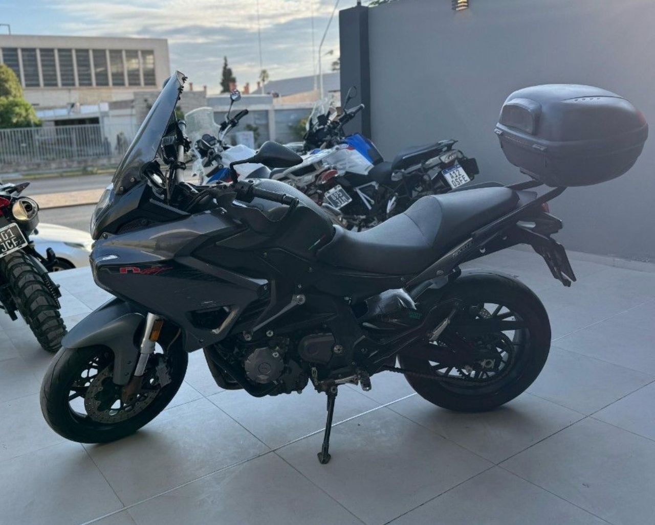 Benelli TNT Usada en San Juan, deRuedas