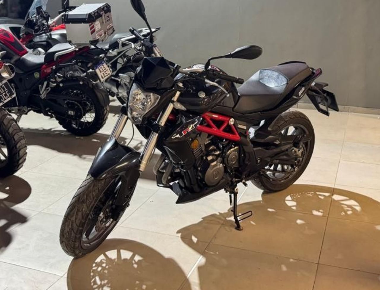 Benelli TNT Usada en San Juan, deRuedas