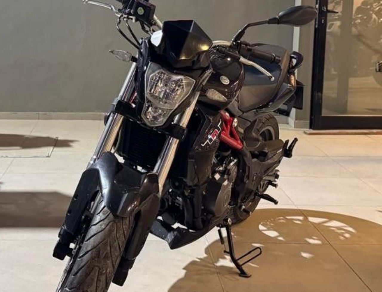 Benelli TNT Usada en San Juan, deRuedas