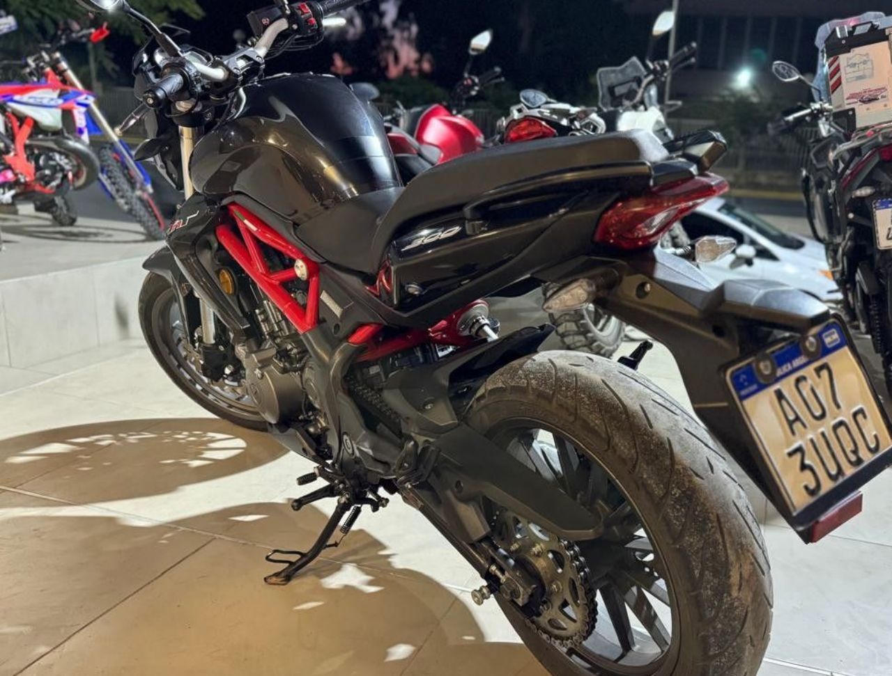 Benelli TNT Usada en San Juan, deRuedas