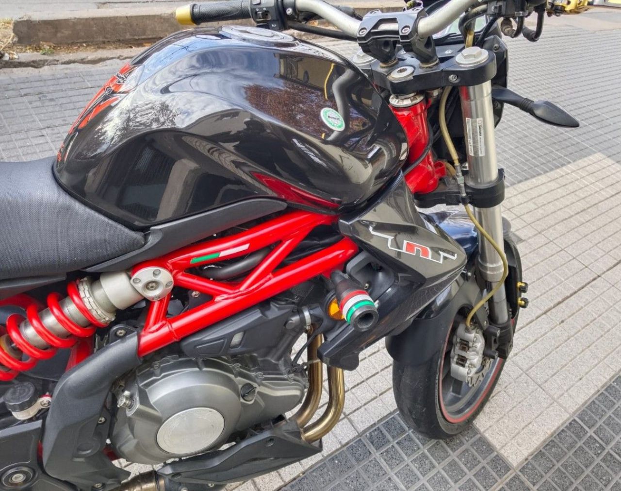 Benelli TNT Usada en Mendoza, deRuedas