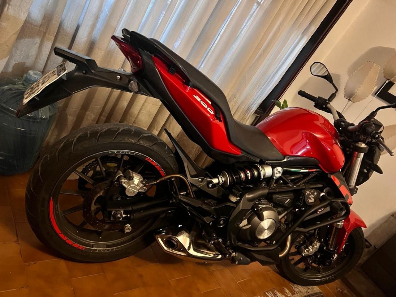 Benelli TNT Usada en Córdoba, deRuedas