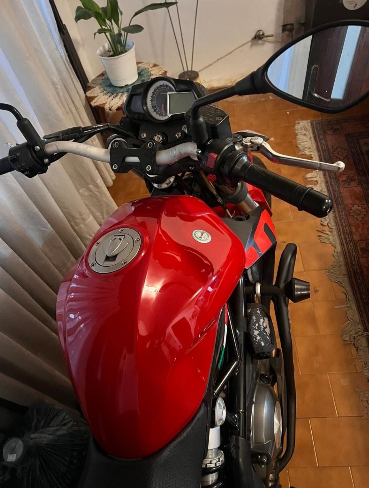 Benelli TNT Usada en Córdoba, deRuedas