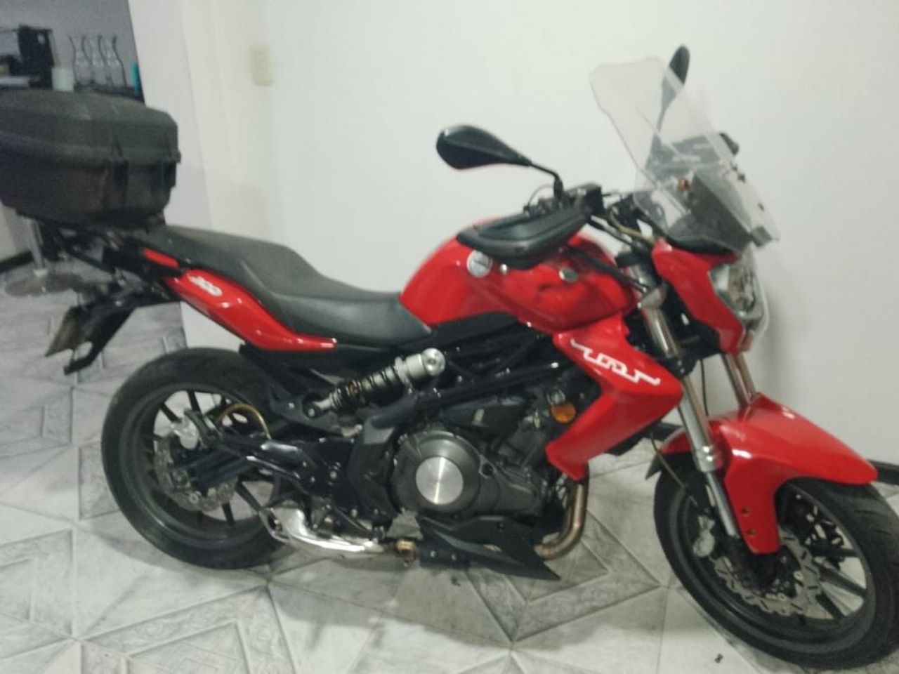 Benelli TNT Usada en Mendoza, deRuedas