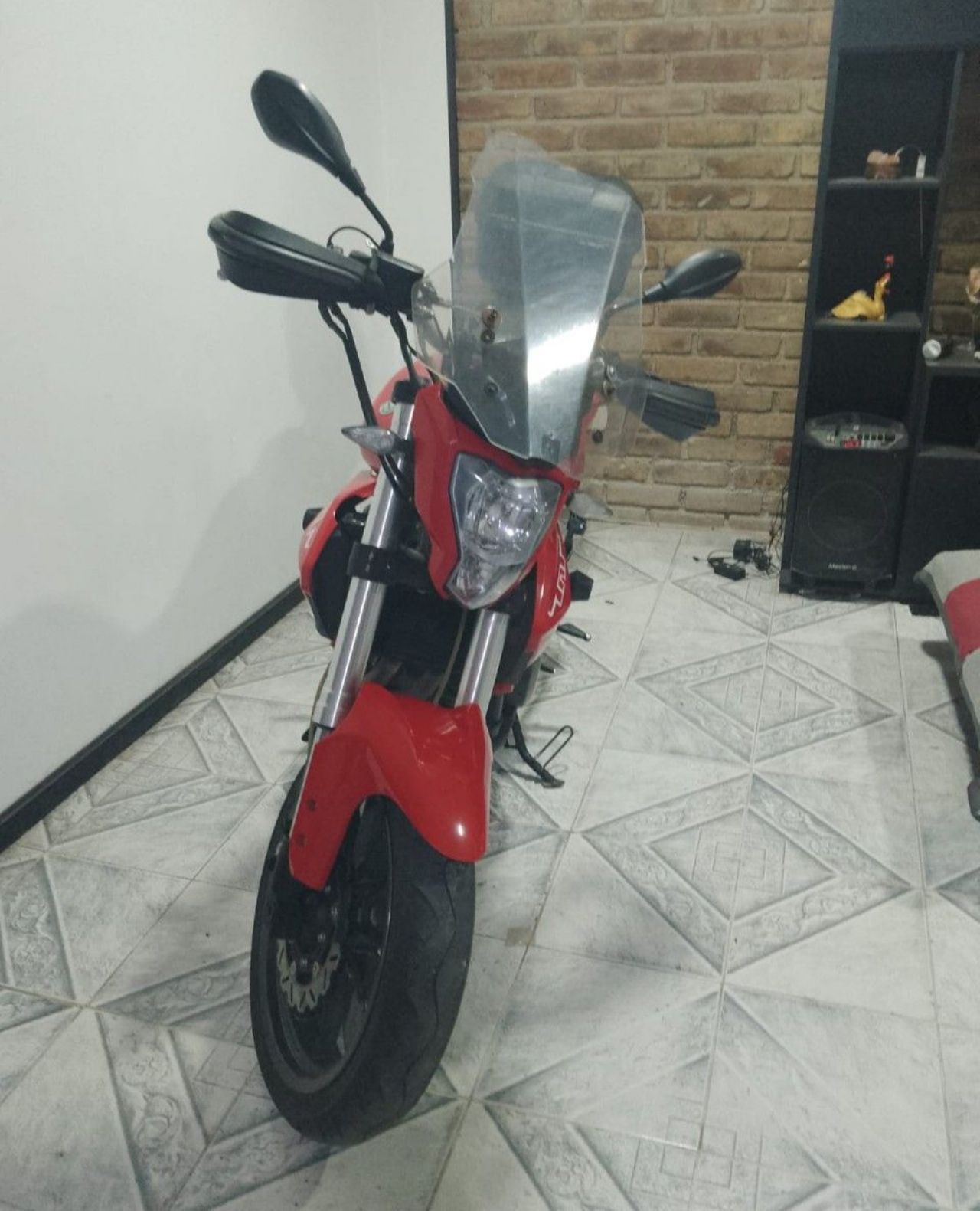 Benelli TNT Usada en Mendoza, deRuedas