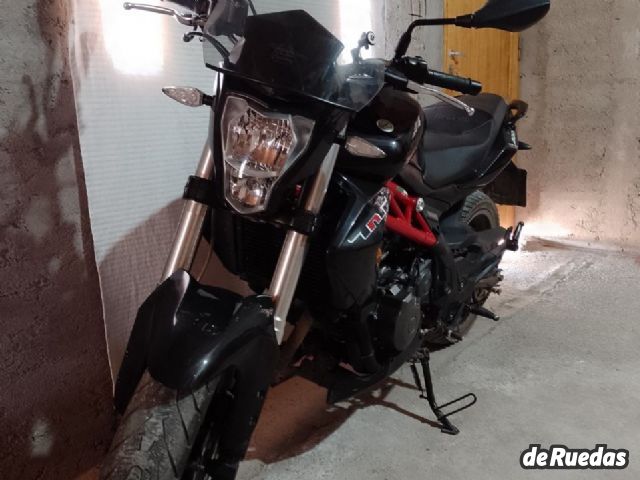 Benelli TNT Usada en San Juan, deRuedas