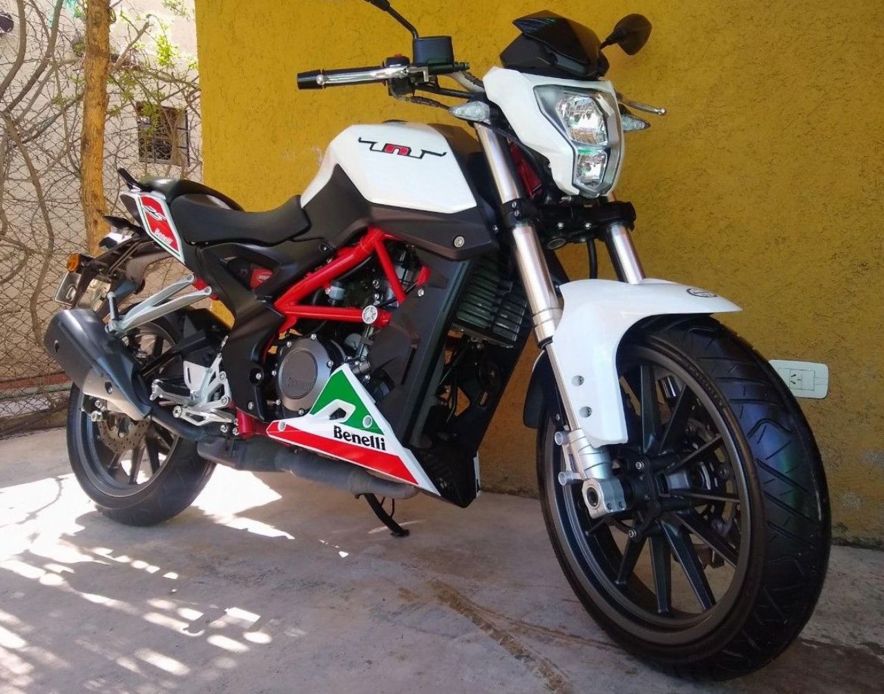 Benelli TNT Usada en Mendoza, deRuedas