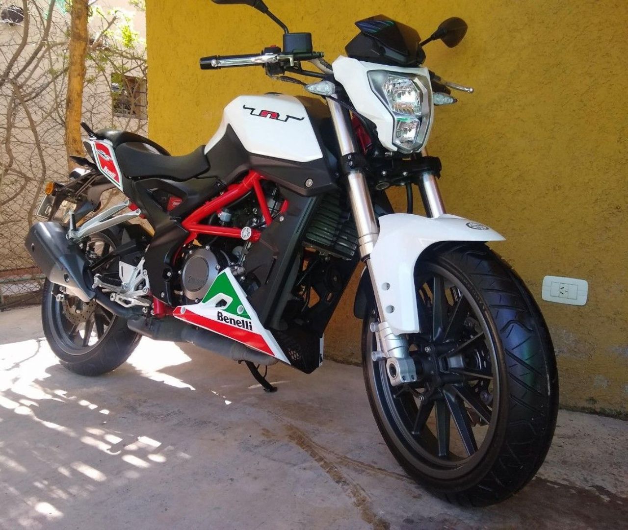 Benelli TNT Usada en Mendoza, deRuedas