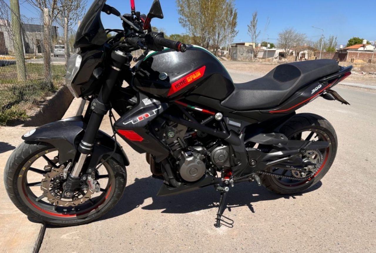 Benelli TNT Usada en Mendoza, deRuedas