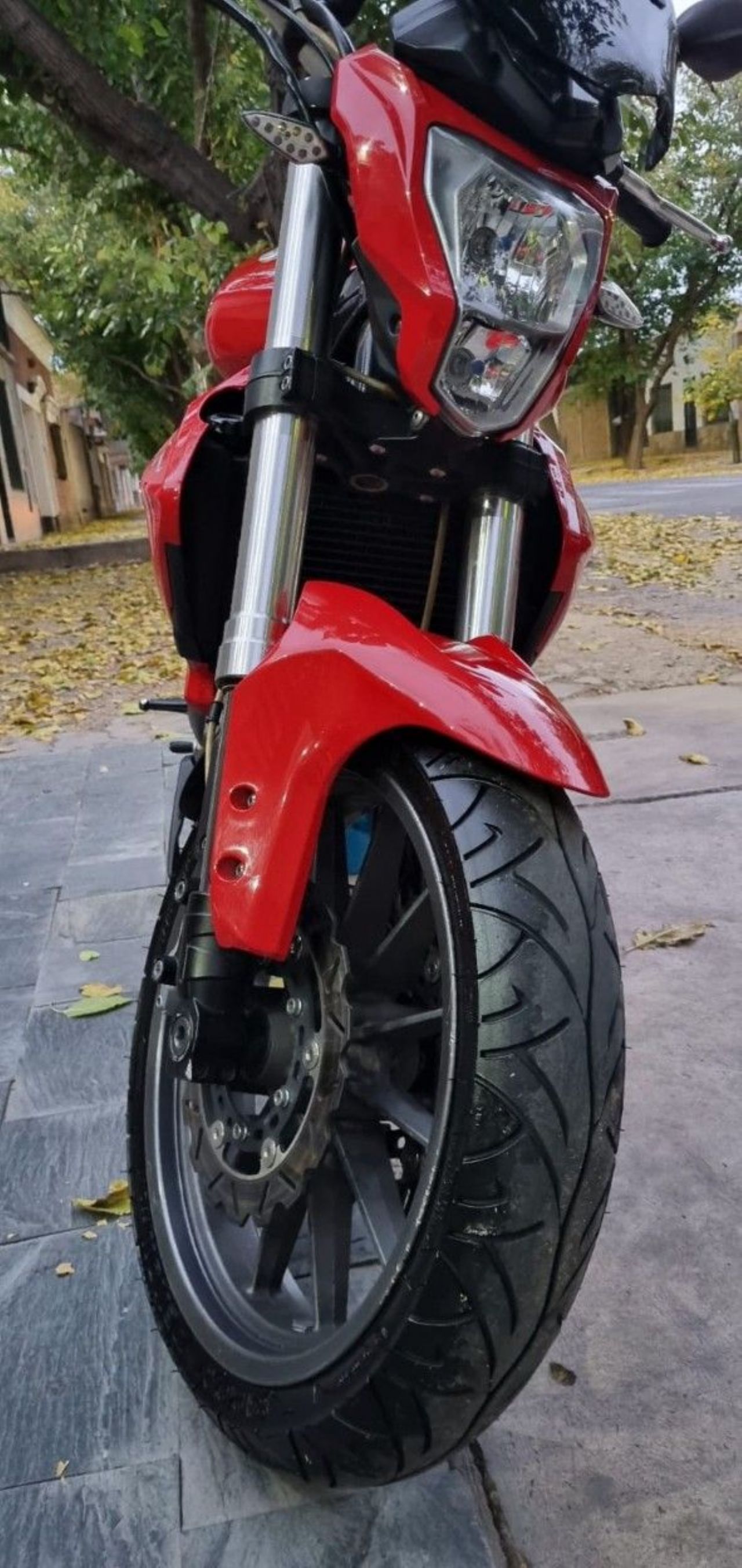 Benelli TNT Usada en Mendoza, deRuedas