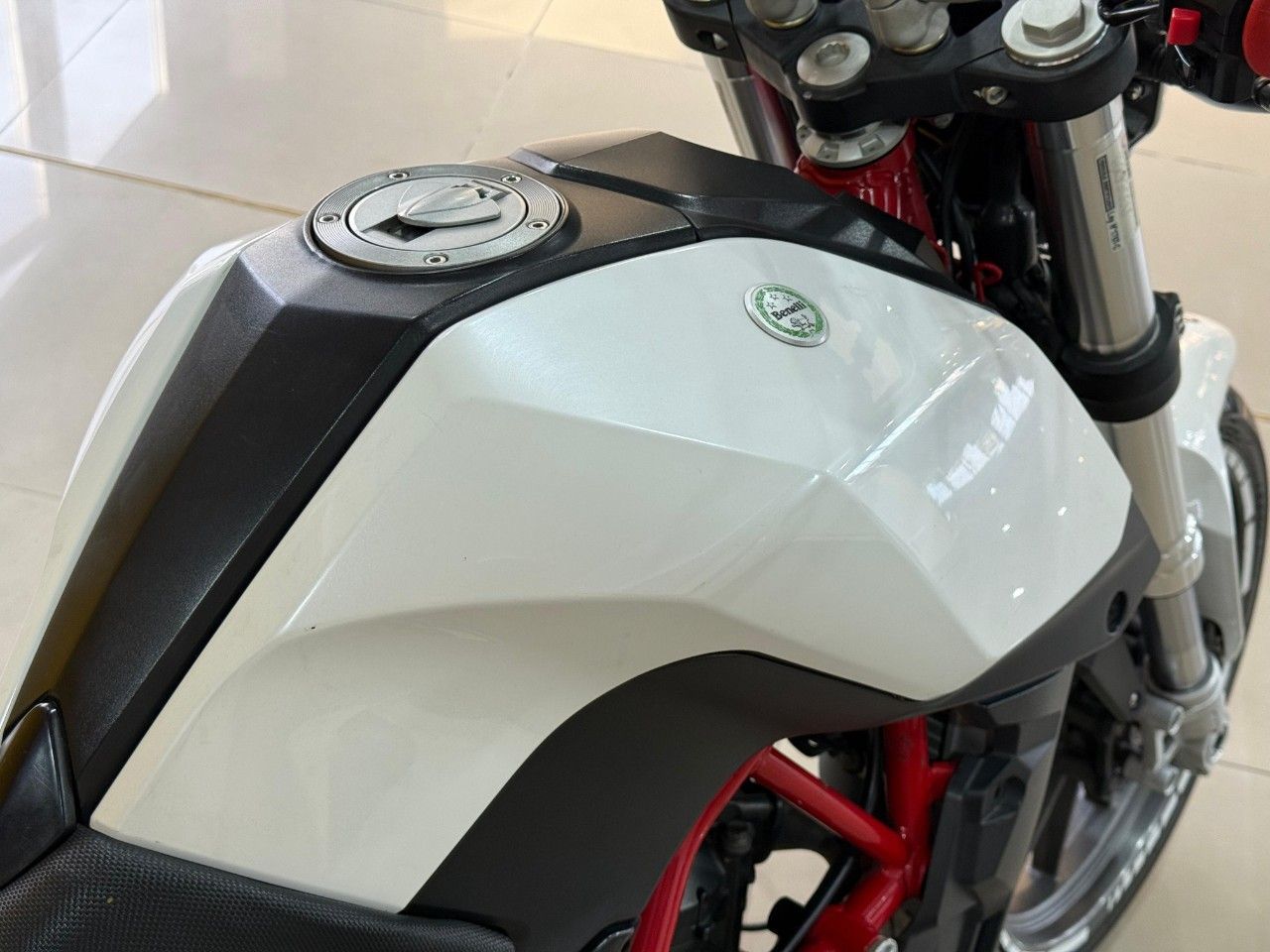 Benelli TNT Usada en San Juan, deRuedas
