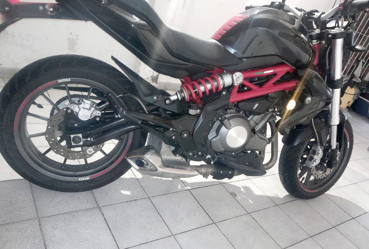 Benelli TNT Usada en Buenos Aires, deRuedas
