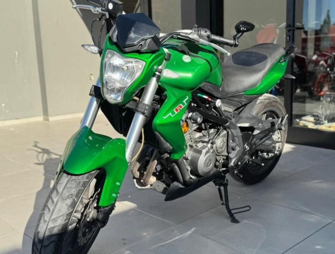 Benelli TNT Usada en San Juan, deRuedas