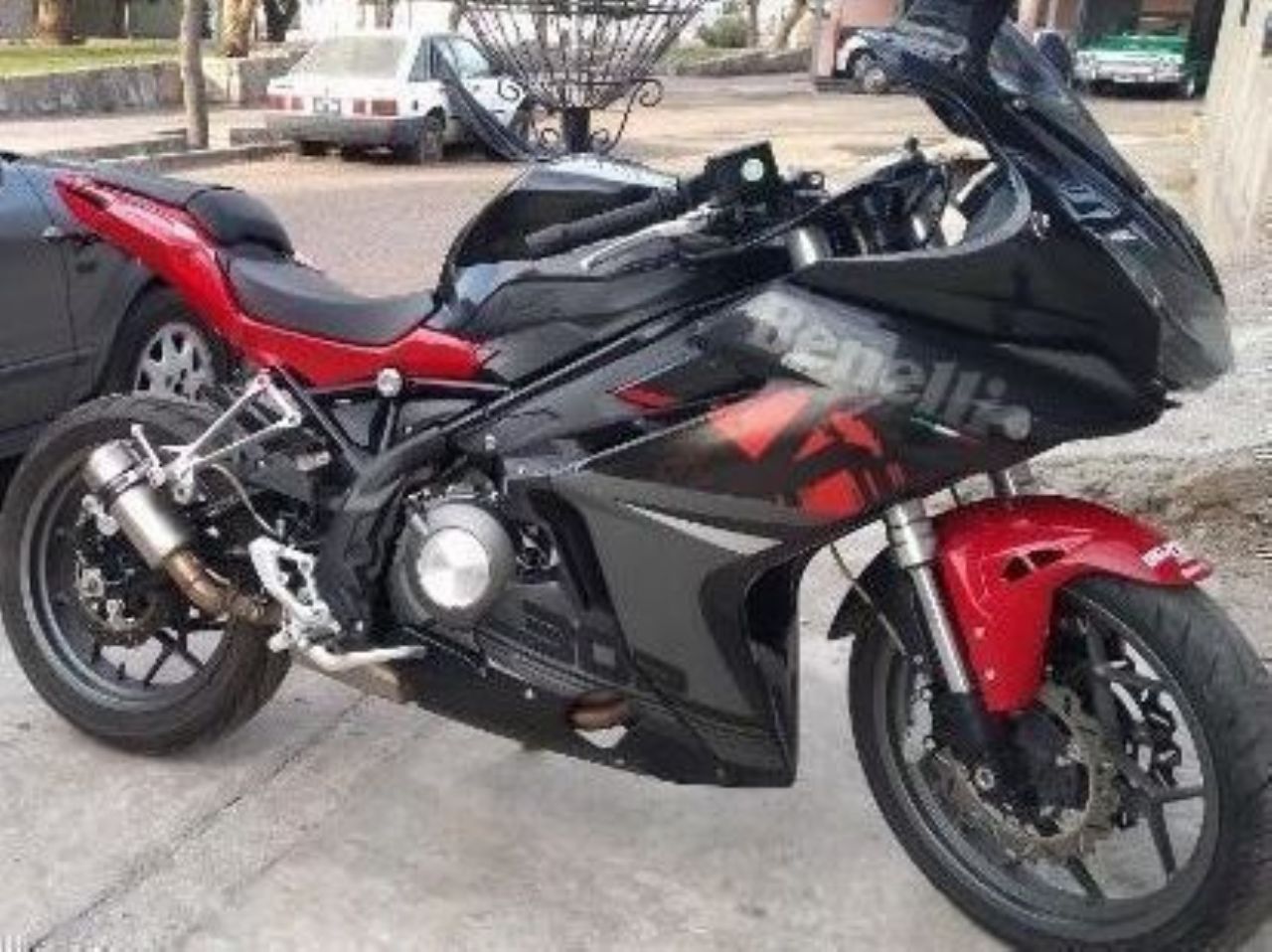 Benelli TNT Usada en Mendoza, deRuedas