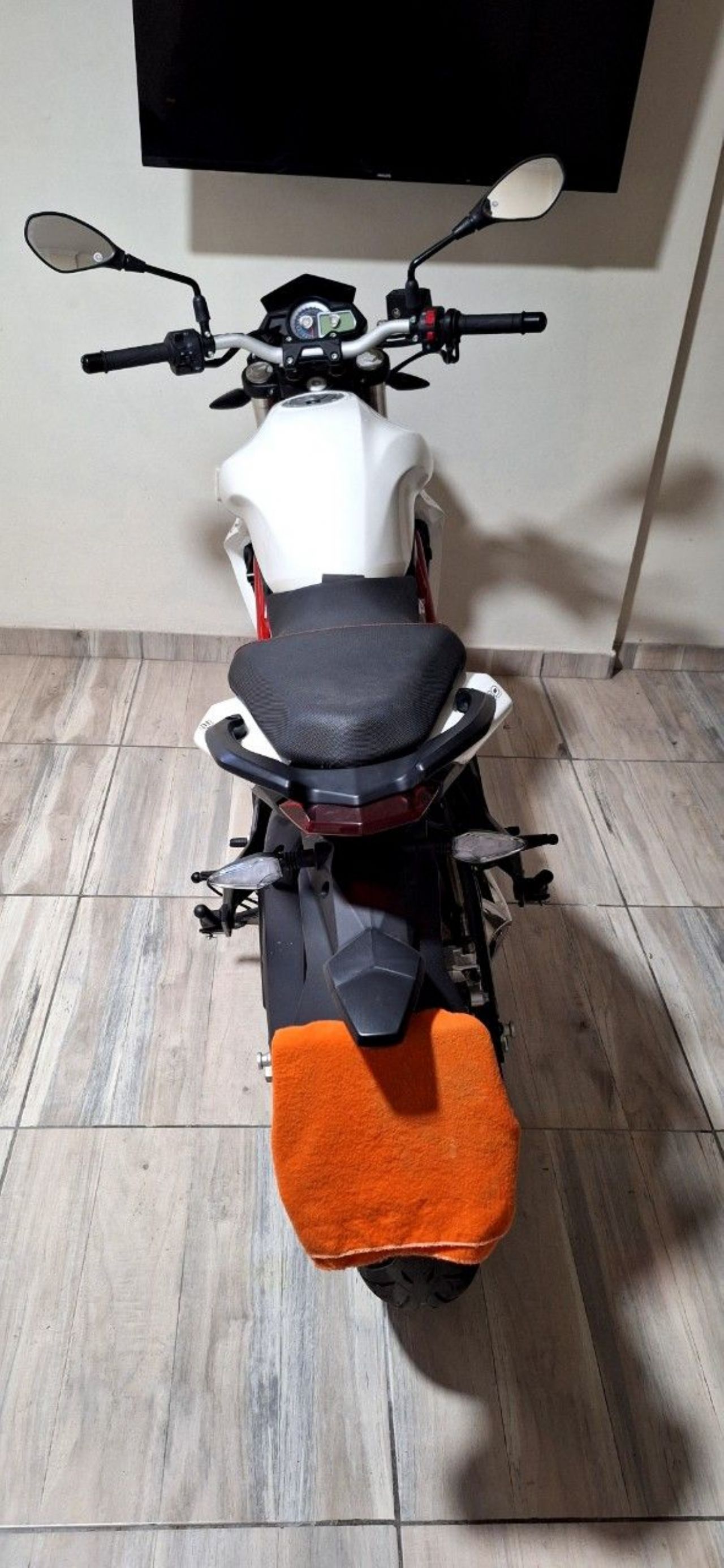 Benelli TNT Usada en Santa Fe, deRuedas