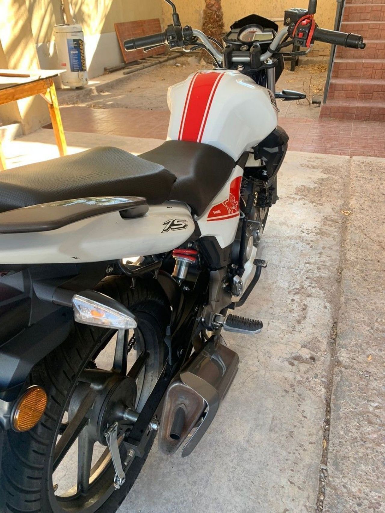 Benelli TNT Usada en Mendoza, deRuedas