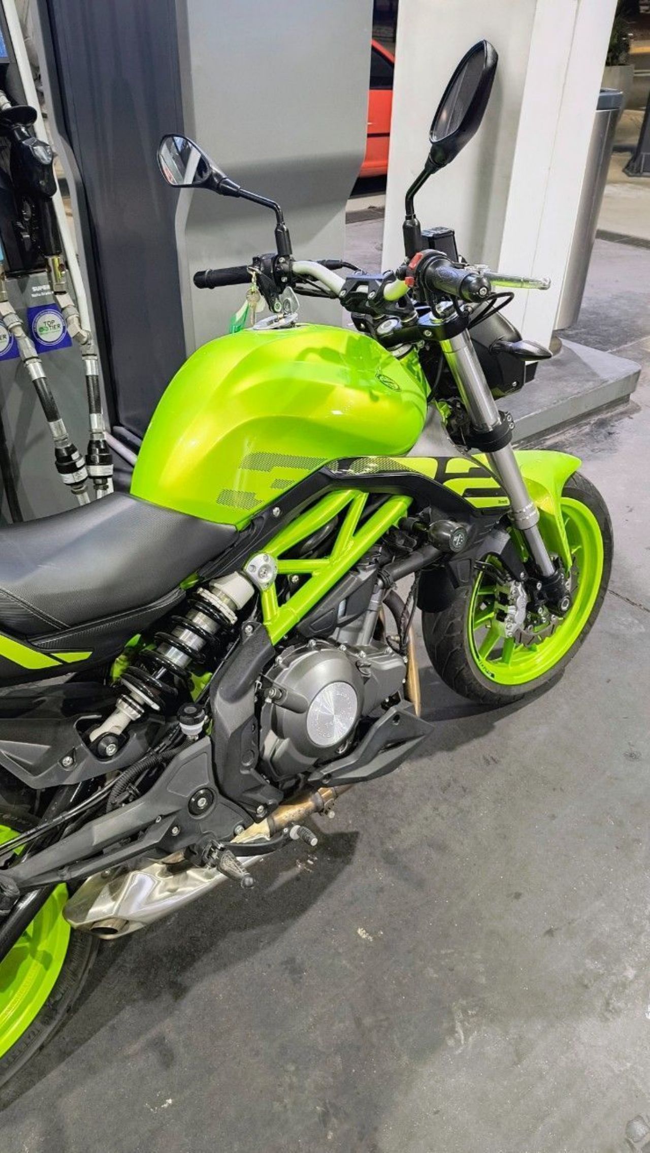 Benelli TNT Usada en Mendoza, deRuedas