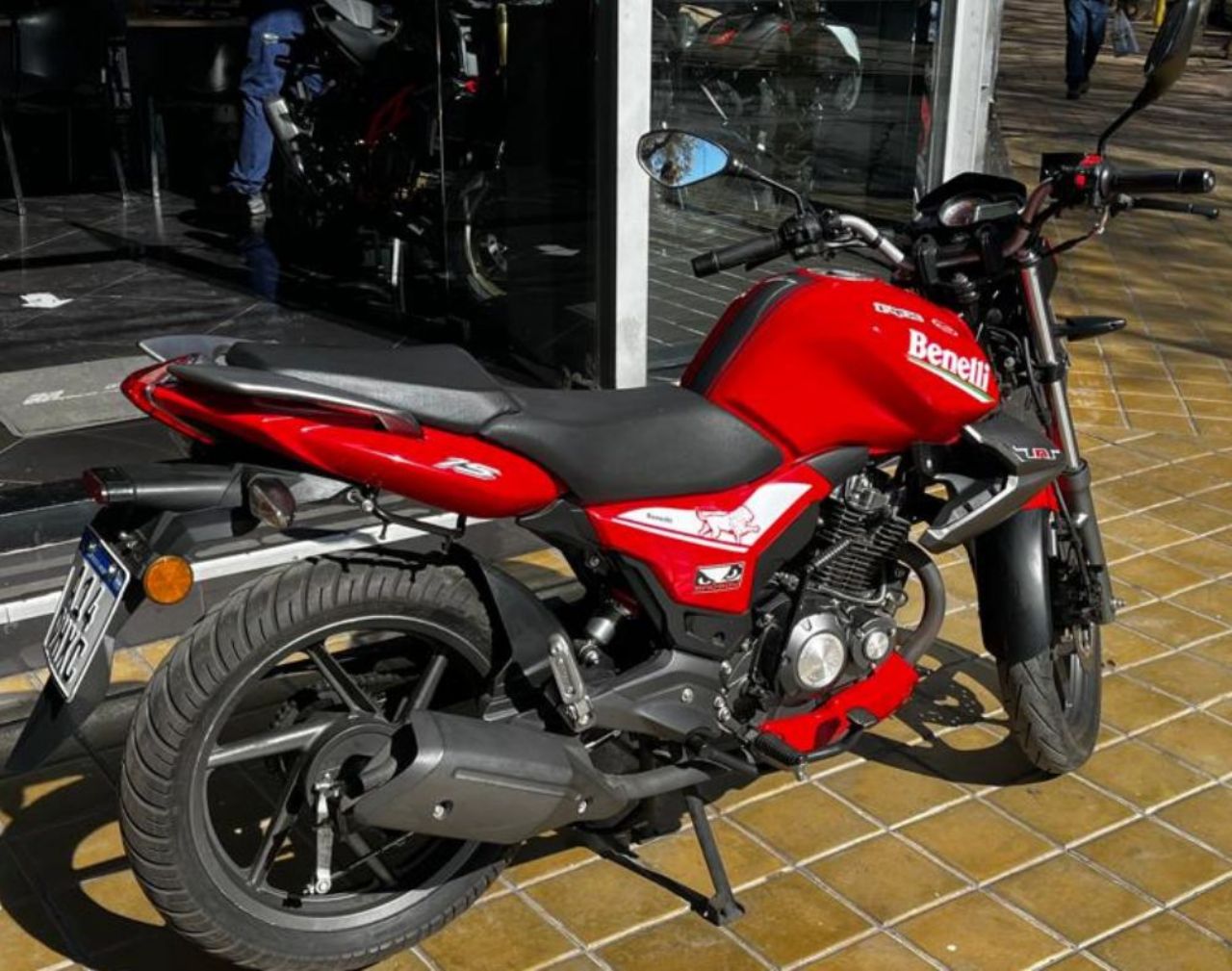 Benelli TNT Usada en San Juan, deRuedas