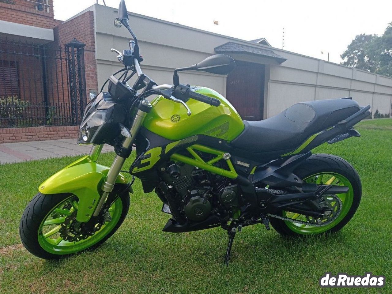 Benelli TNT Usada en Buenos Aires, deRuedas