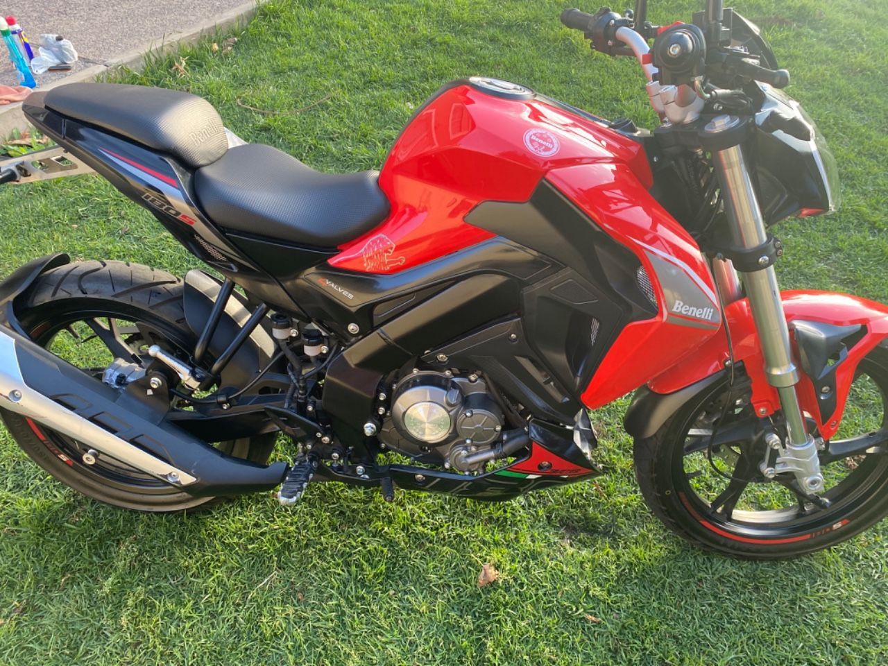 Benelli TNT Usada en Córdoba, deRuedas
