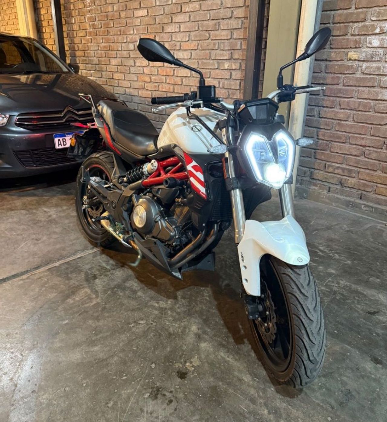 Benelli TNT Usada en Mendoza, deRuedas