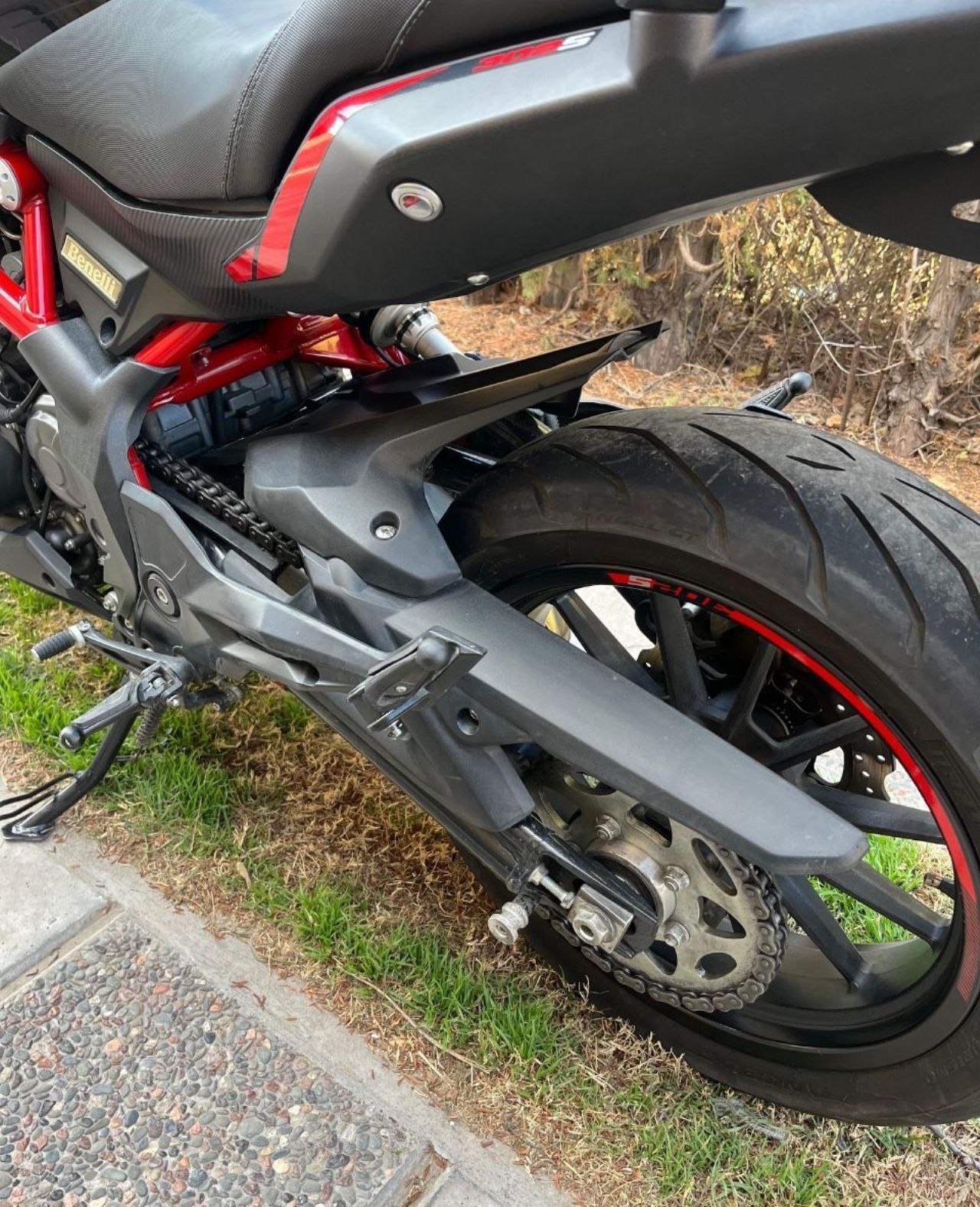 Benelli TNT Usada en Mendoza, deRuedas