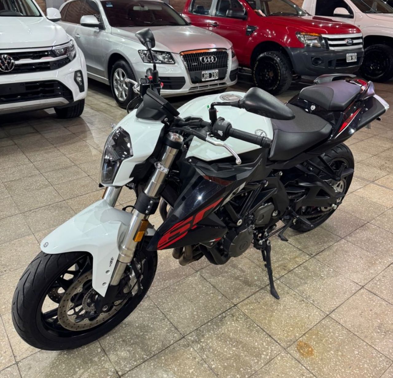 Benelli TNT Usada Financiado en San Juan, deRuedas