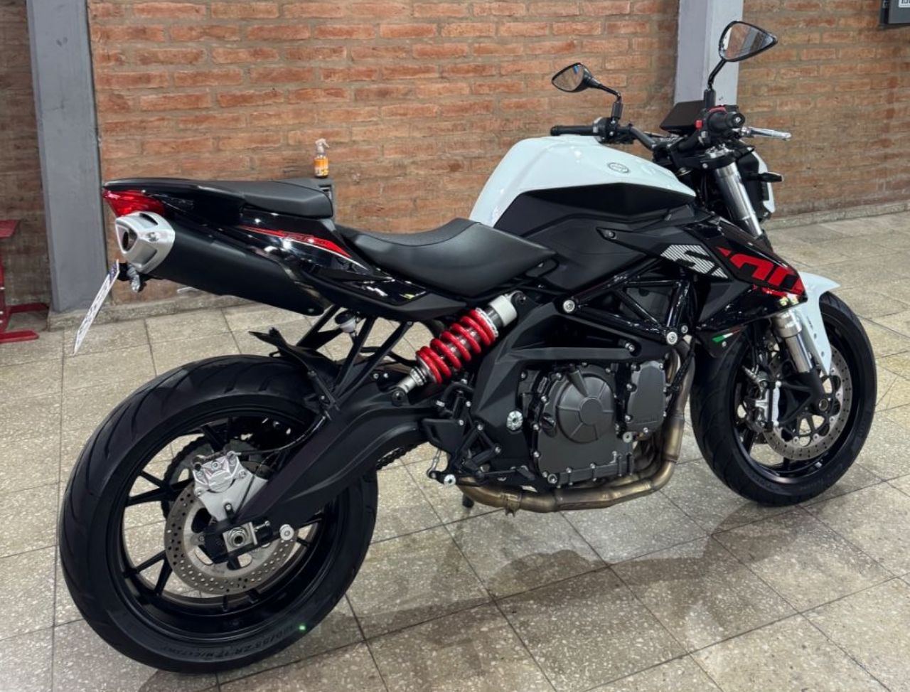 Benelli TNT Usada Financiado en San Juan, deRuedas