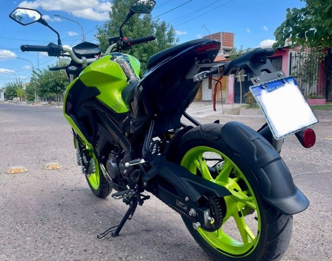 Benelli TNT Usada en Mendoza, deRuedas