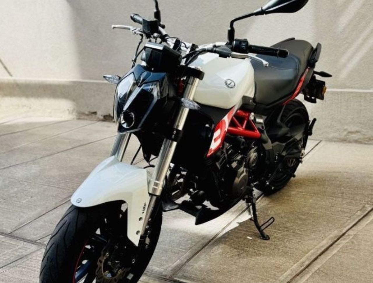 Benelli TNT Usada Financiado en Mendoza, deRuedas