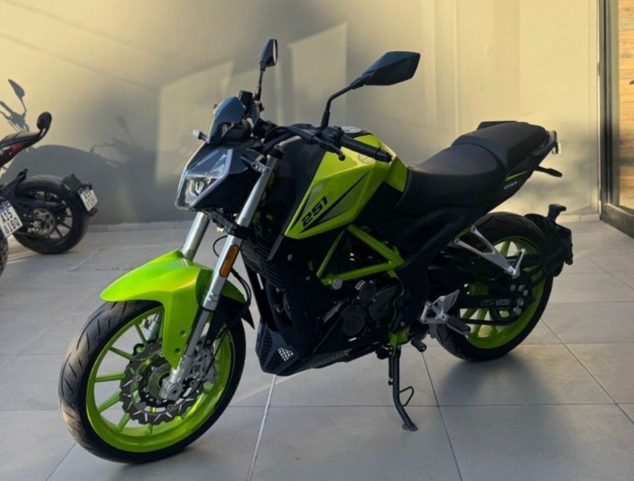 Benelli TNT Usada Financiado en San Juan, deRuedas