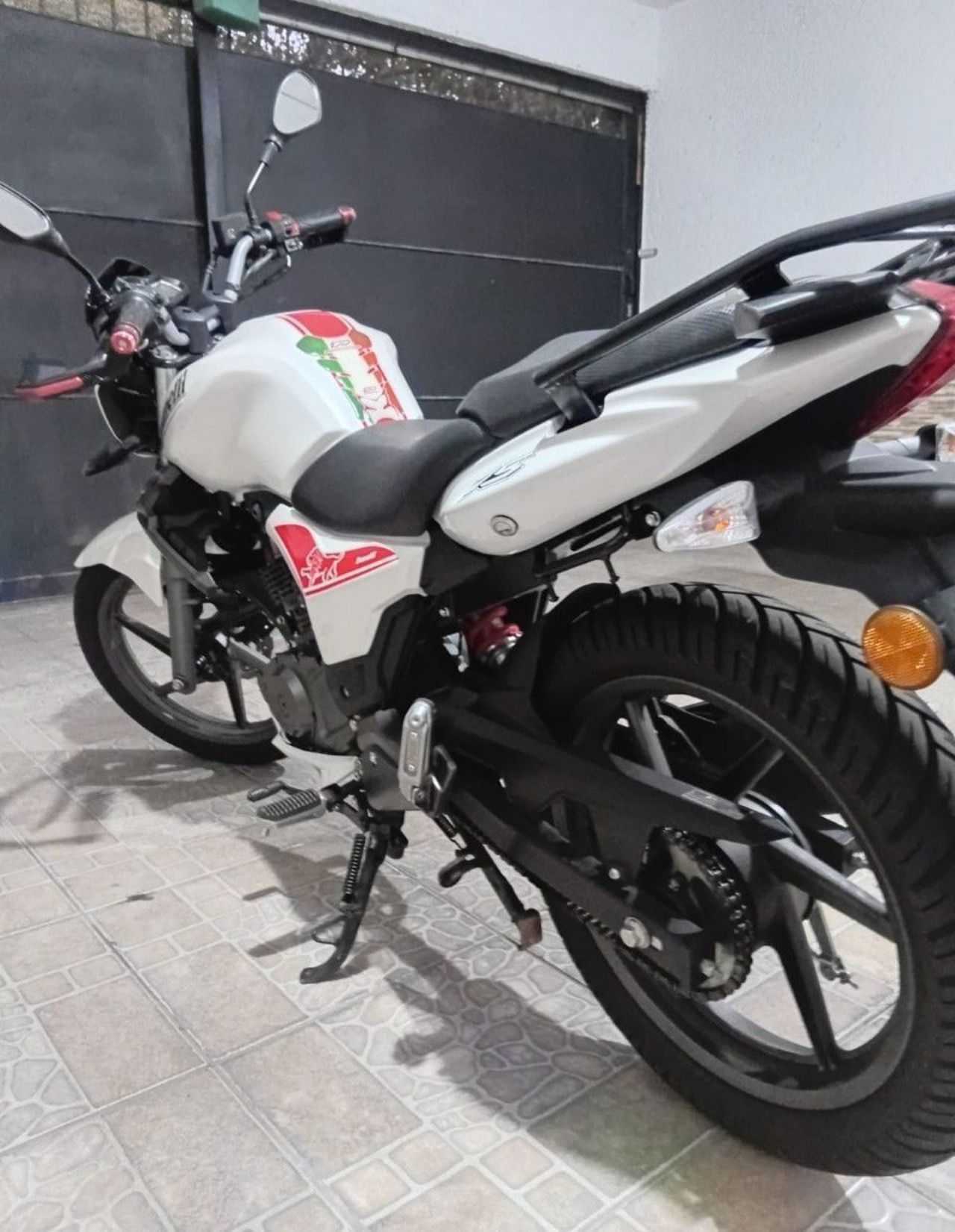 Benelli TNT Usada en Mendoza, deRuedas