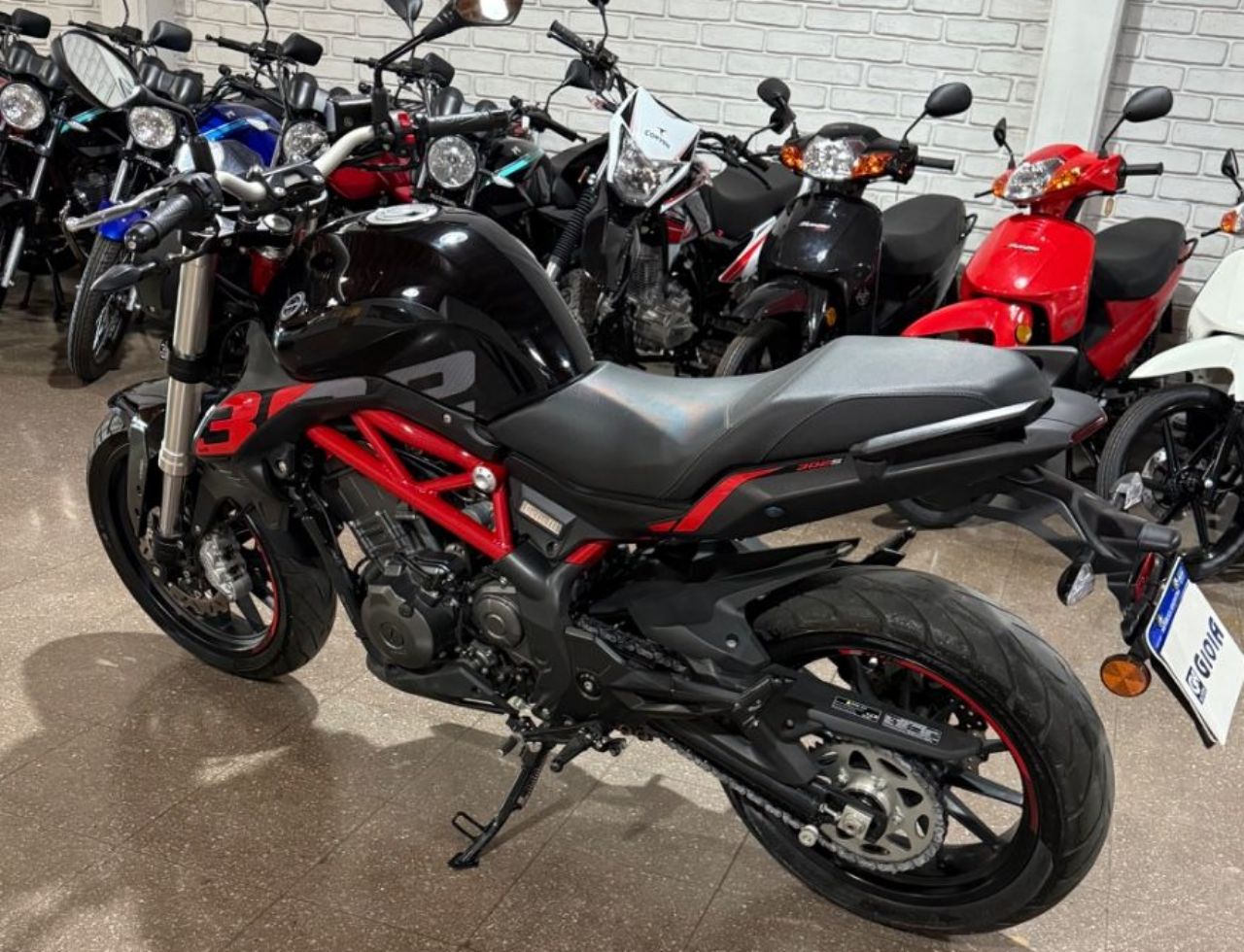 Benelli TNT Usada Financiado en Mendoza, deRuedas