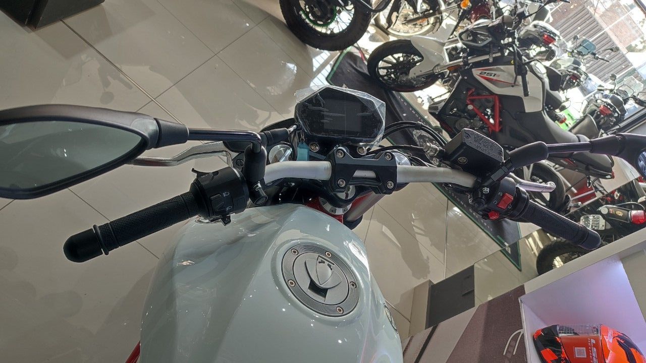 Benelli TNT Nueva Financiado en San Luis, deRuedas