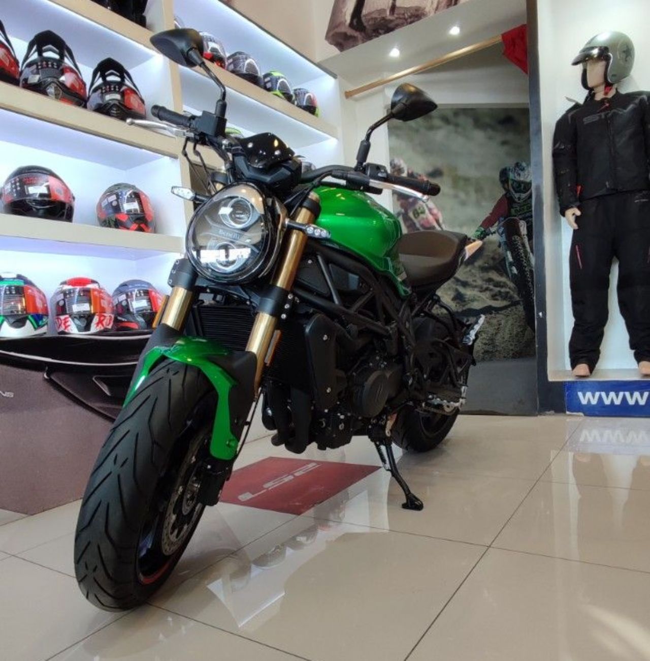 Benelli TNT Nueva Financiado en San Juan, deRuedas