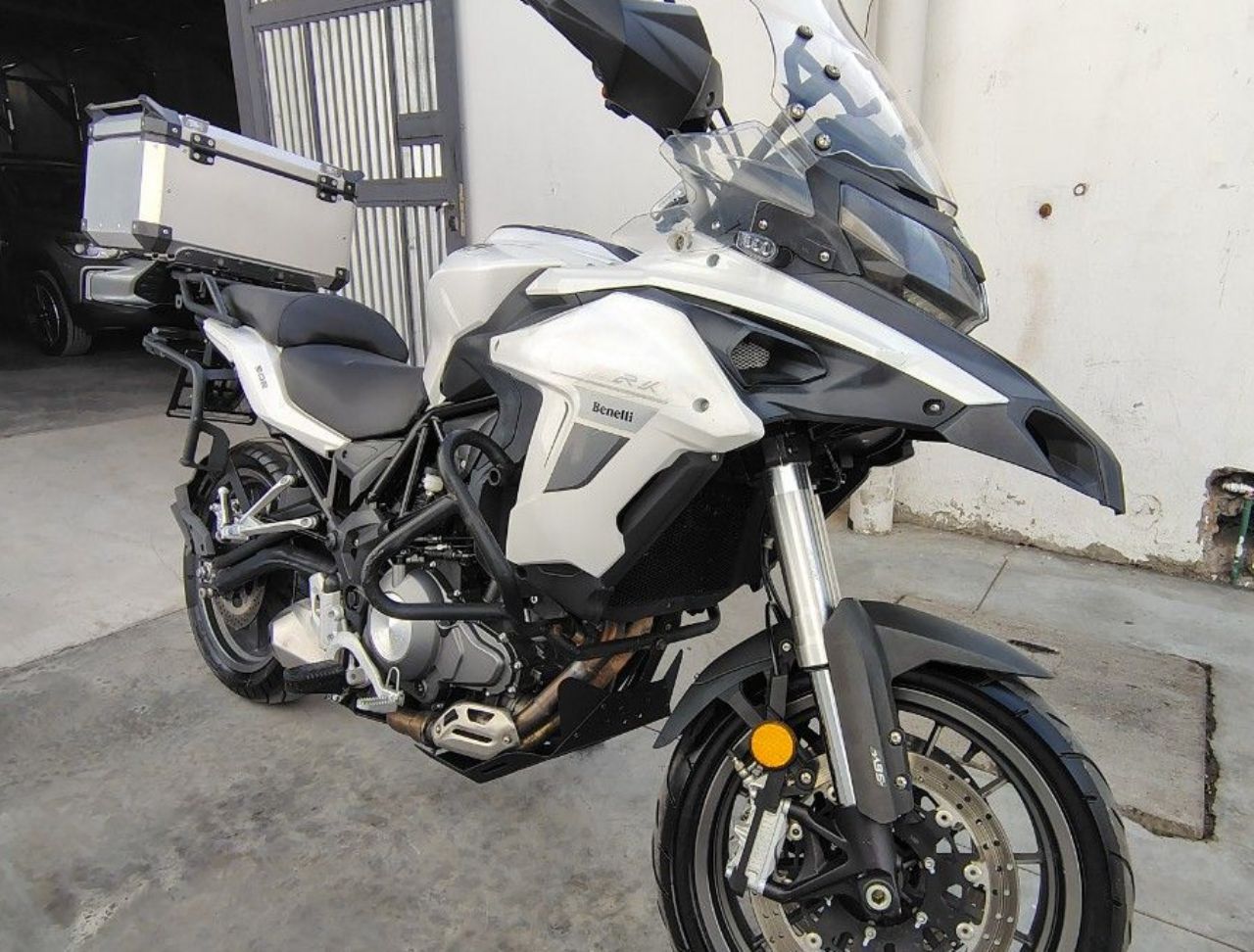 Benelli TRK Usada en San Juan, deRuedas