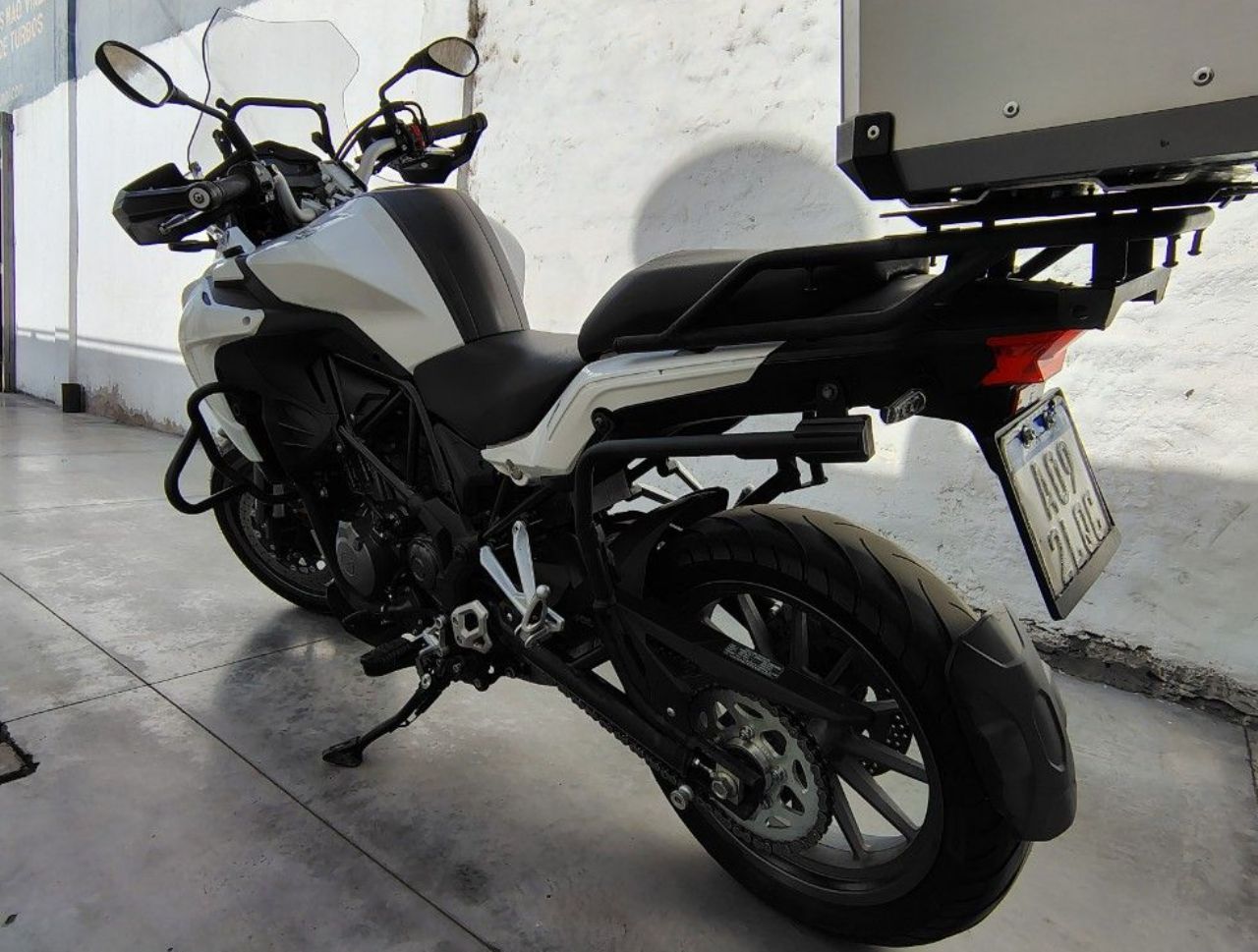 Benelli TRK Usada en San Juan, deRuedas