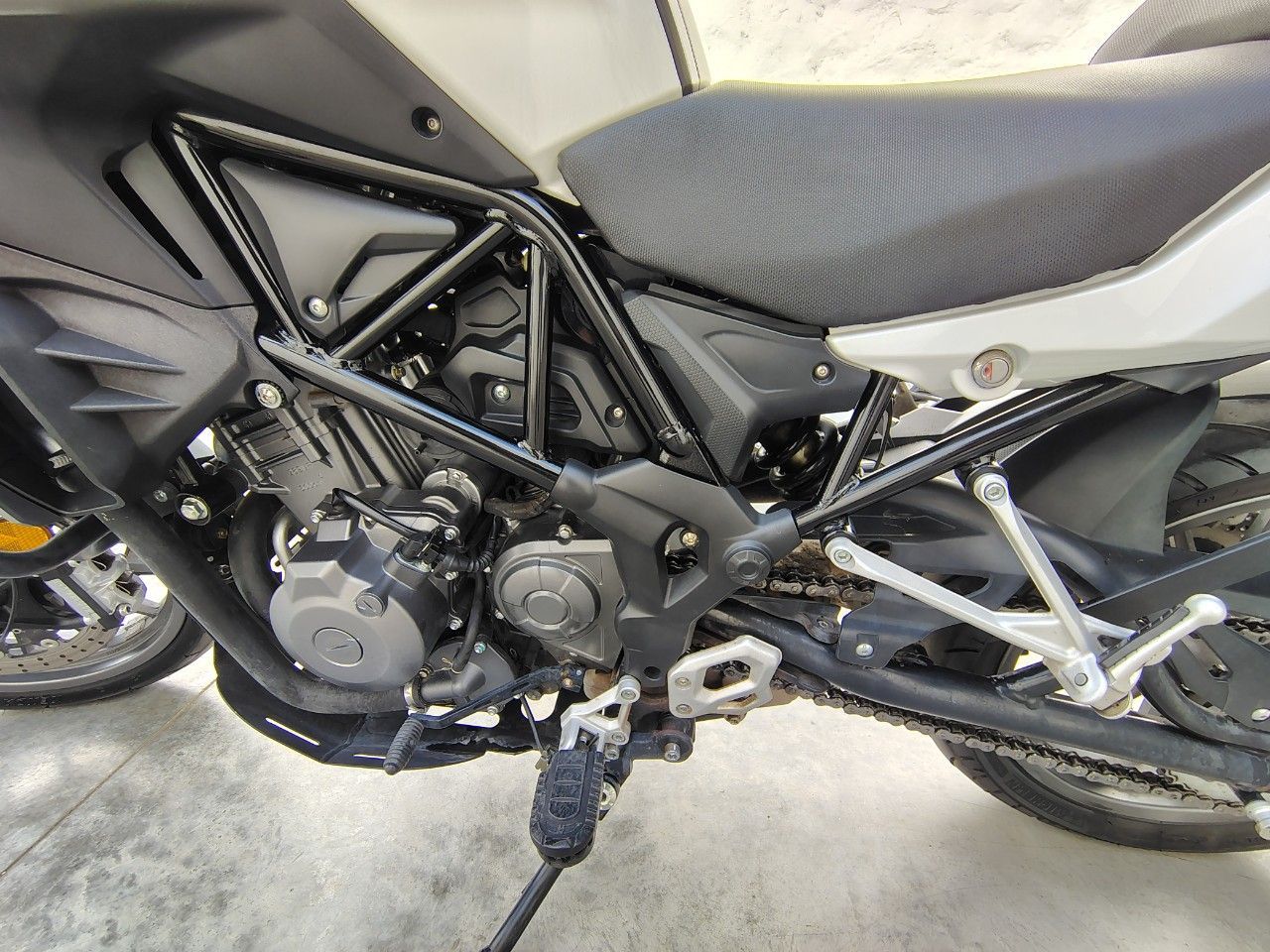 Benelli TRK Usada en San Juan, deRuedas