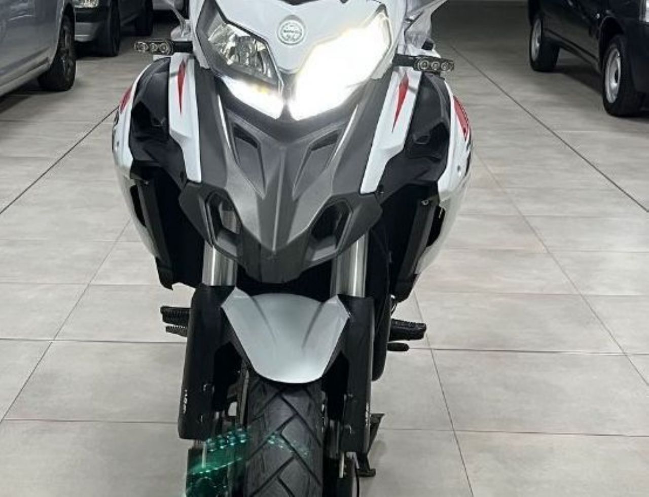 Benelli TRK Usada en Mendoza, deRuedas