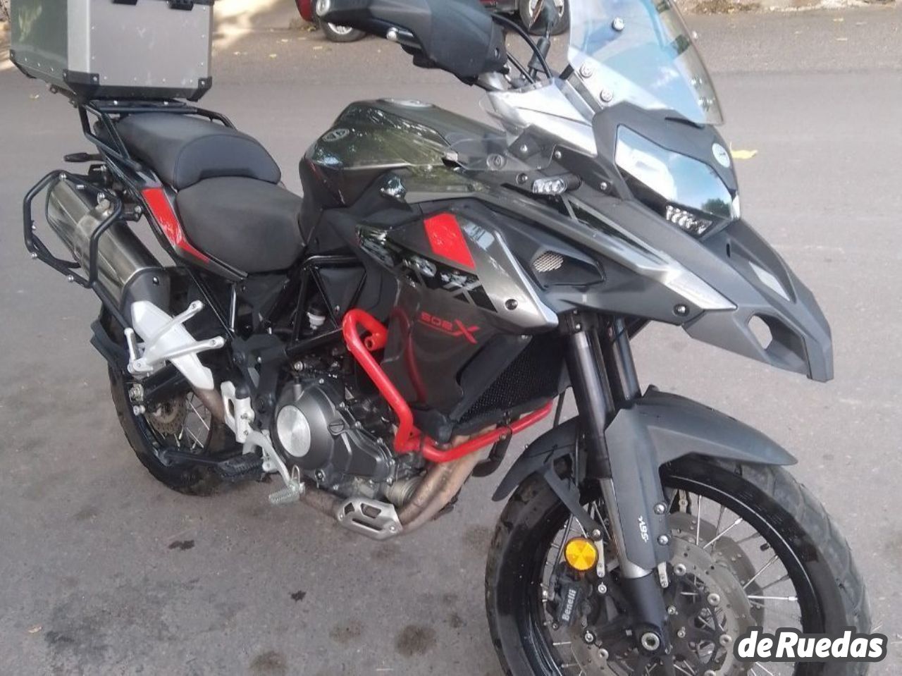 Benelli TRK Usada en Mendoza, deRuedas