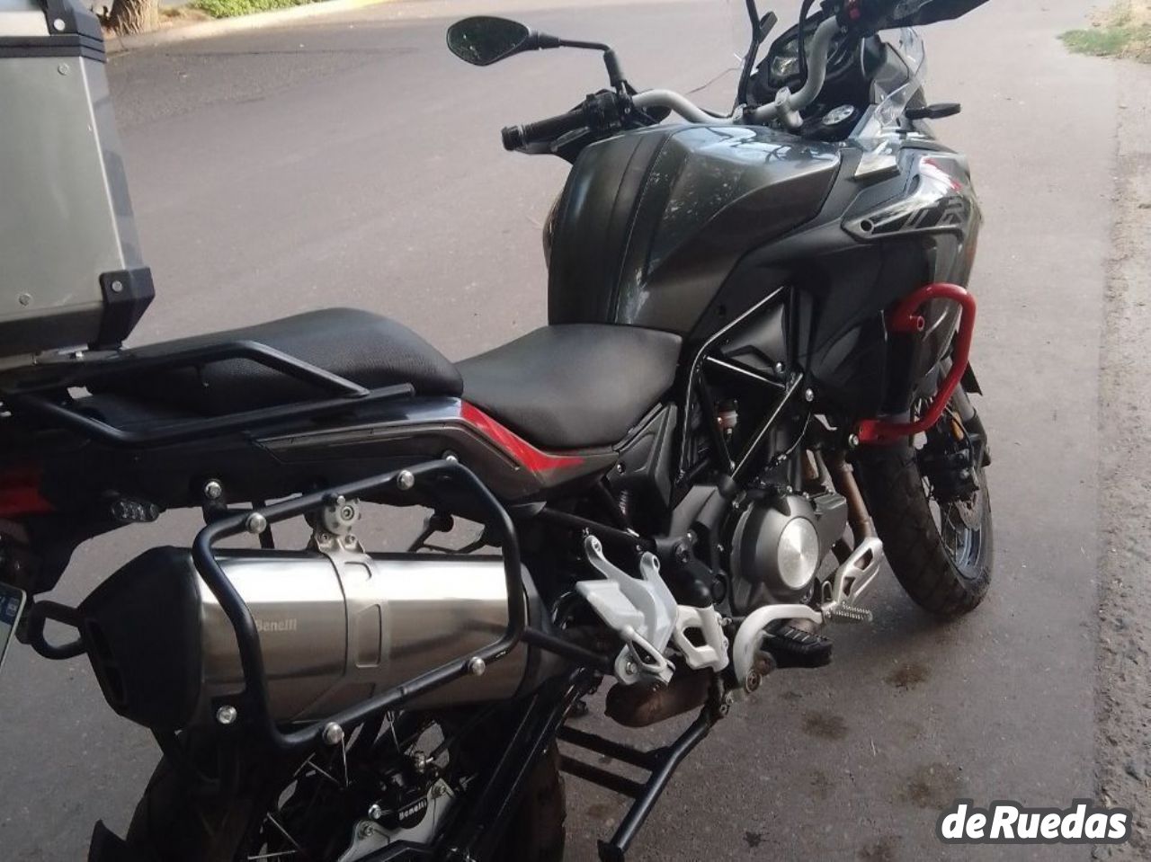 Benelli TRK Usada en Mendoza, deRuedas