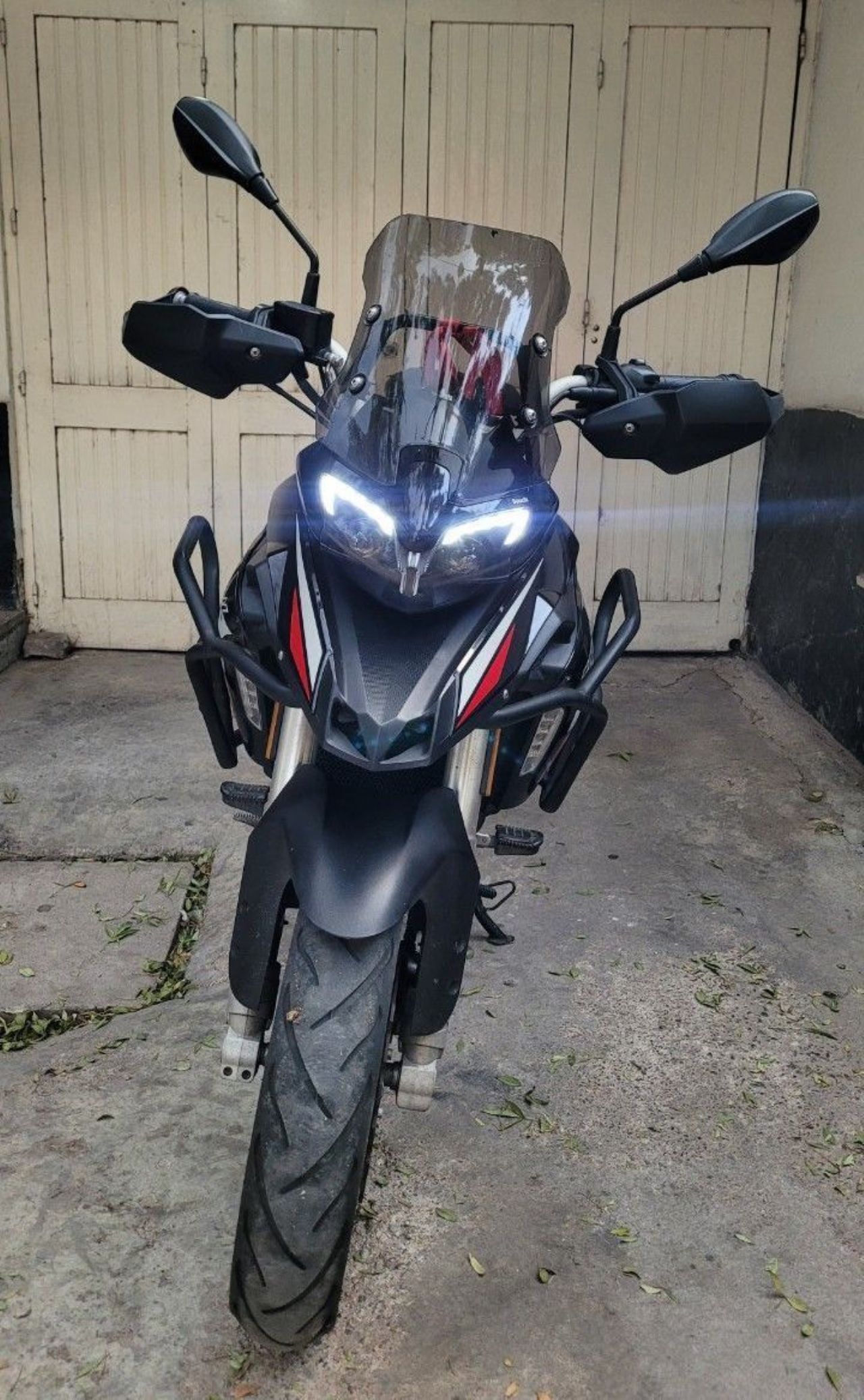 Benelli TRK Usada en Mendoza, deRuedas