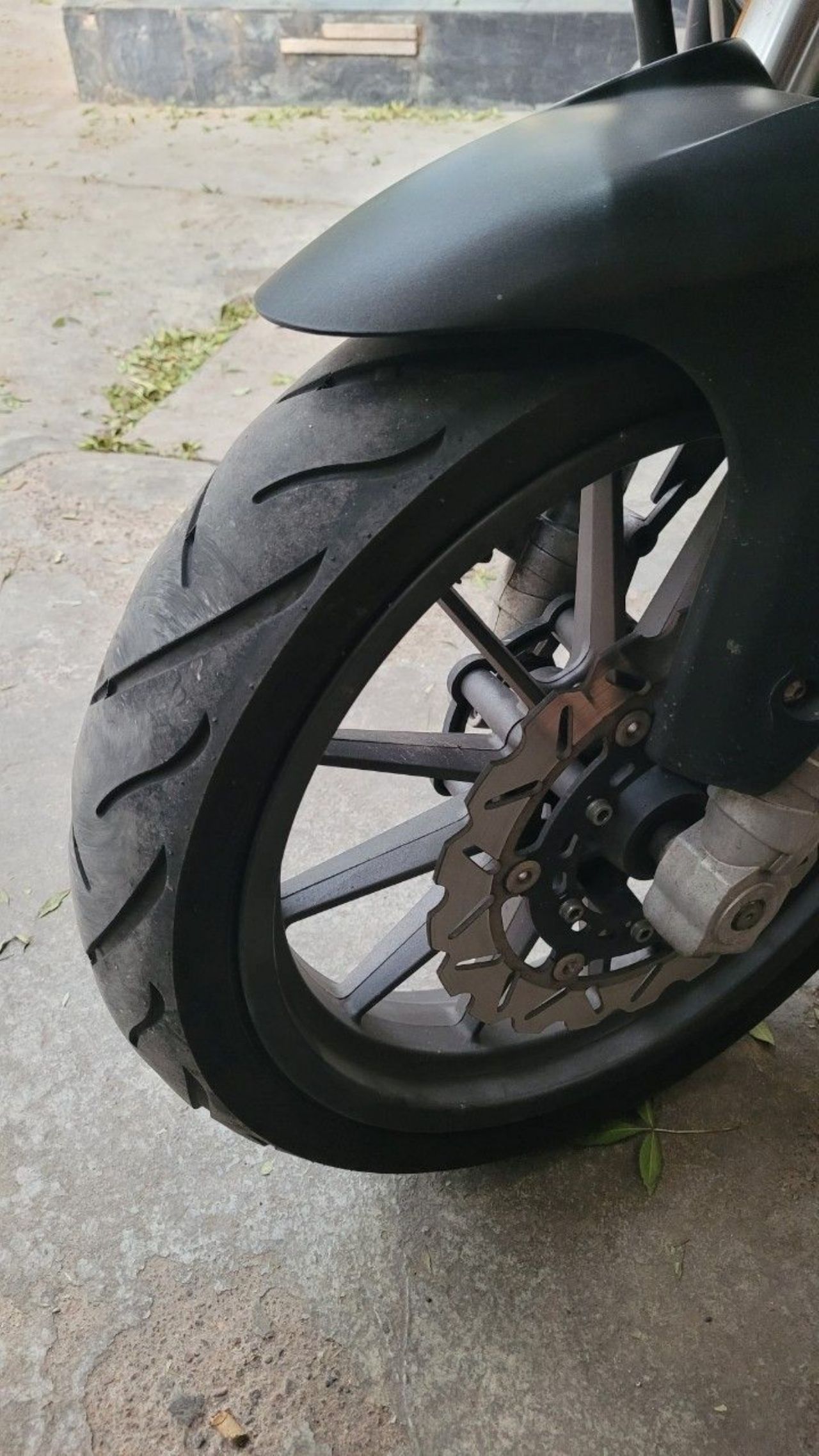 Benelli TRK Usada en Mendoza, deRuedas