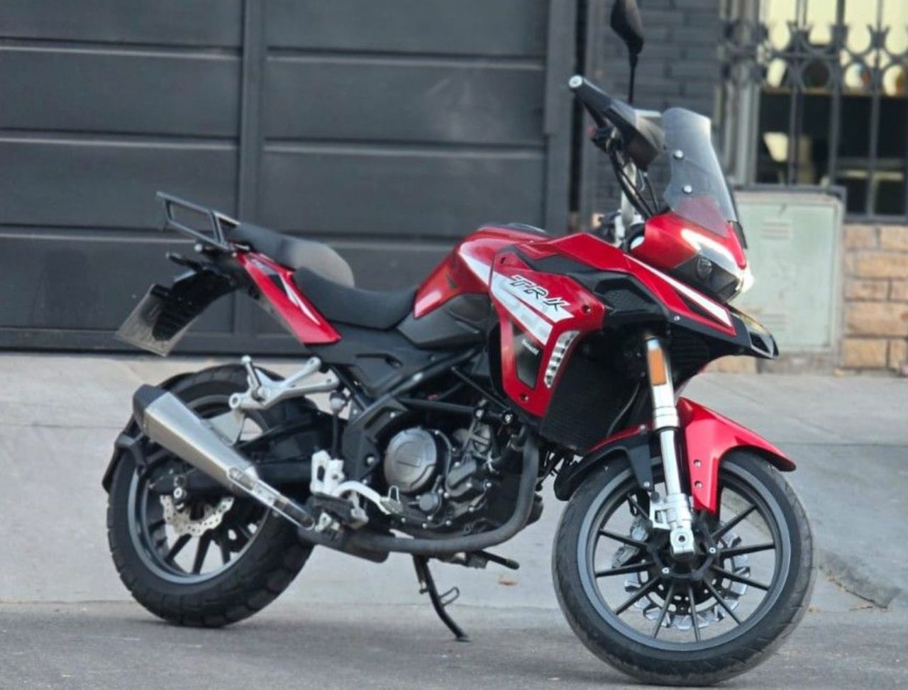 Benelli TRK Usada en Mendoza, deRuedas