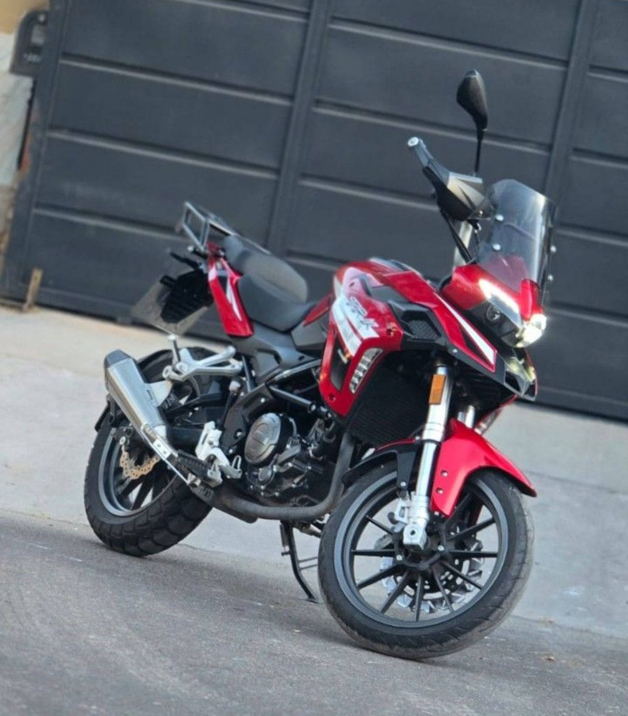 Benelli TRK Usada en Mendoza, deRuedas