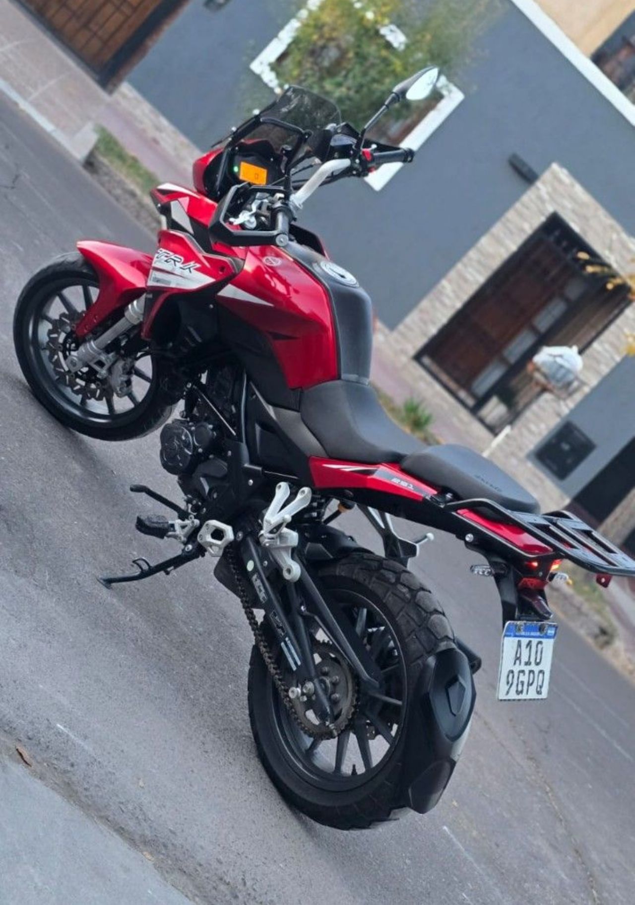 Benelli TRK Usada en Mendoza, deRuedas