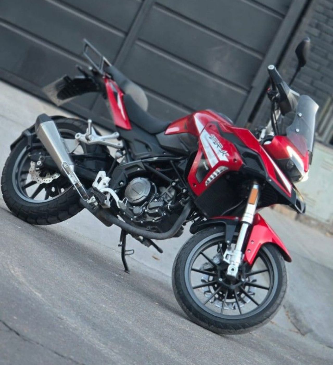 Benelli TRK Usada en Mendoza, deRuedas