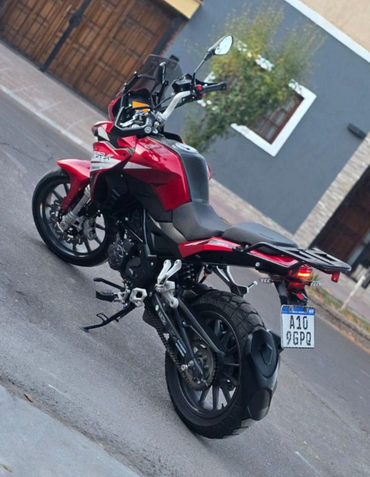 Benelli TRK Usada en Mendoza, deRuedas