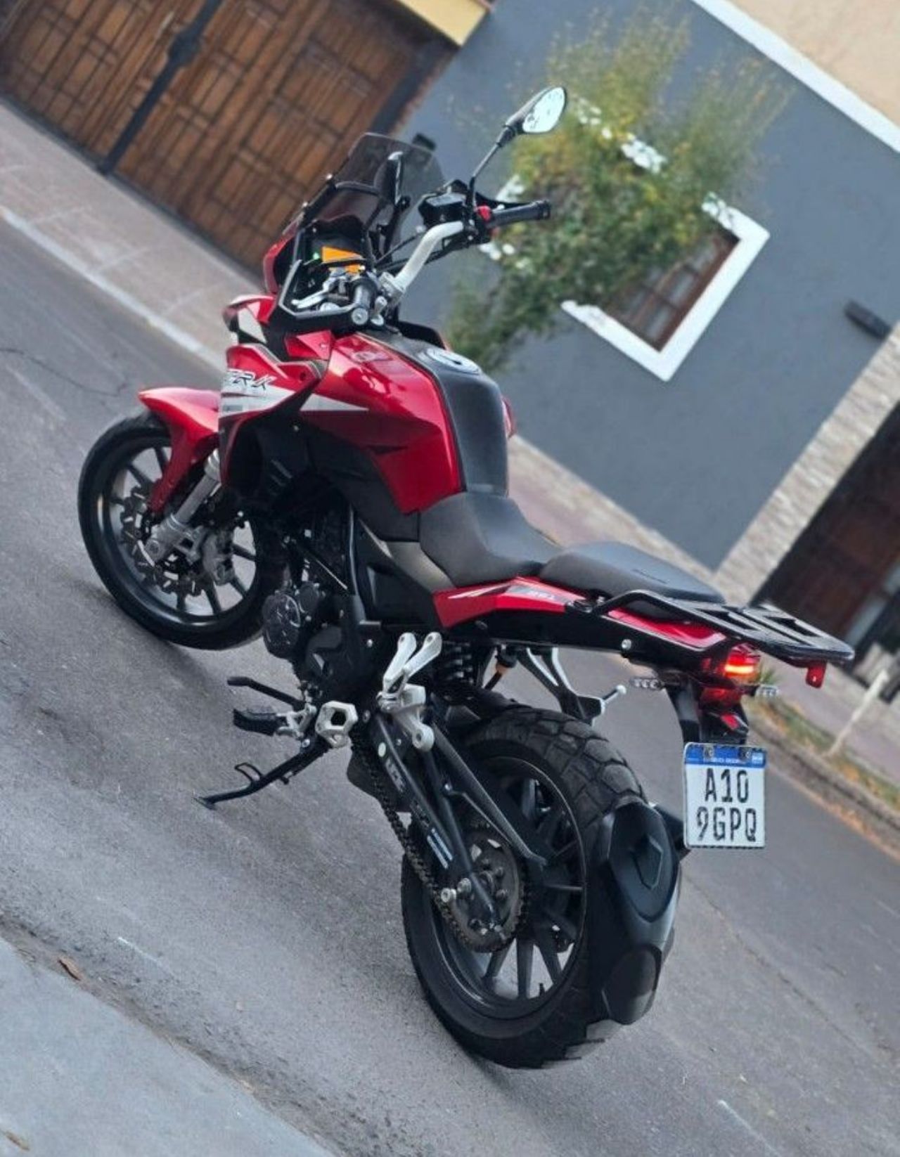 Benelli TRK Usada en Mendoza, deRuedas
